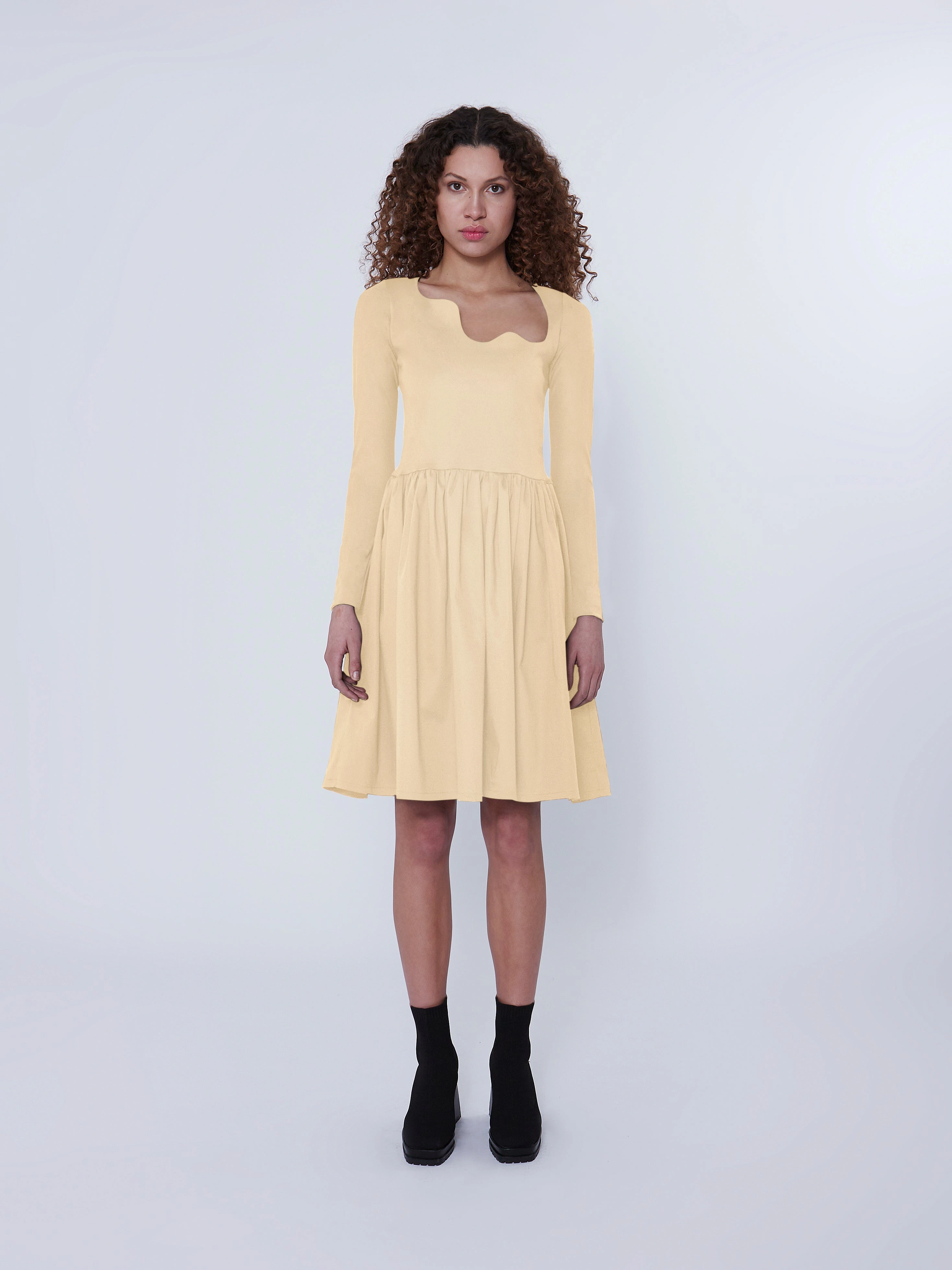 Venetian Nights: The Dress That Whispers Romance.